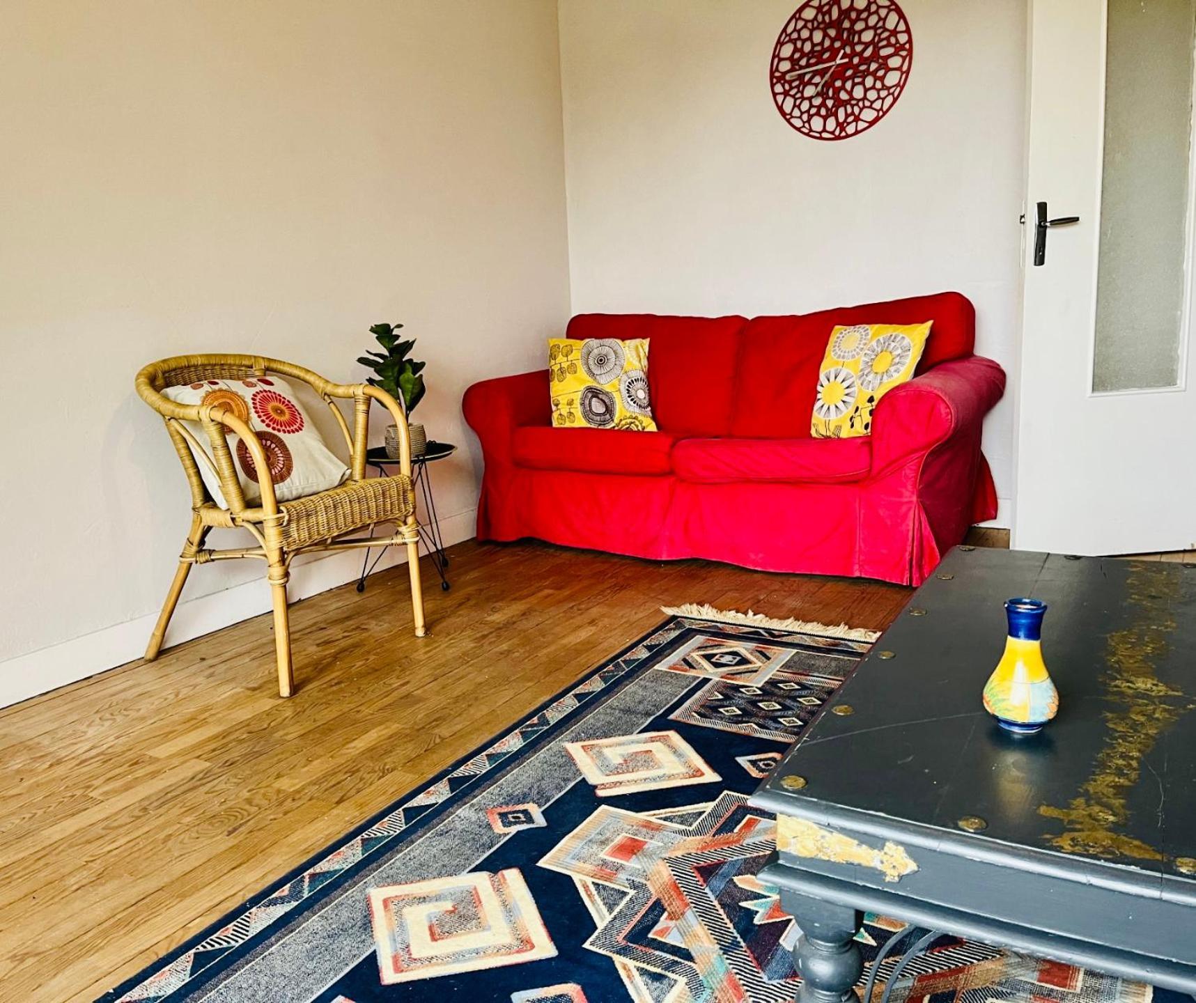 Mountain View 2 Bedroom Apartment Saint Beat Lez Bagian luar foto